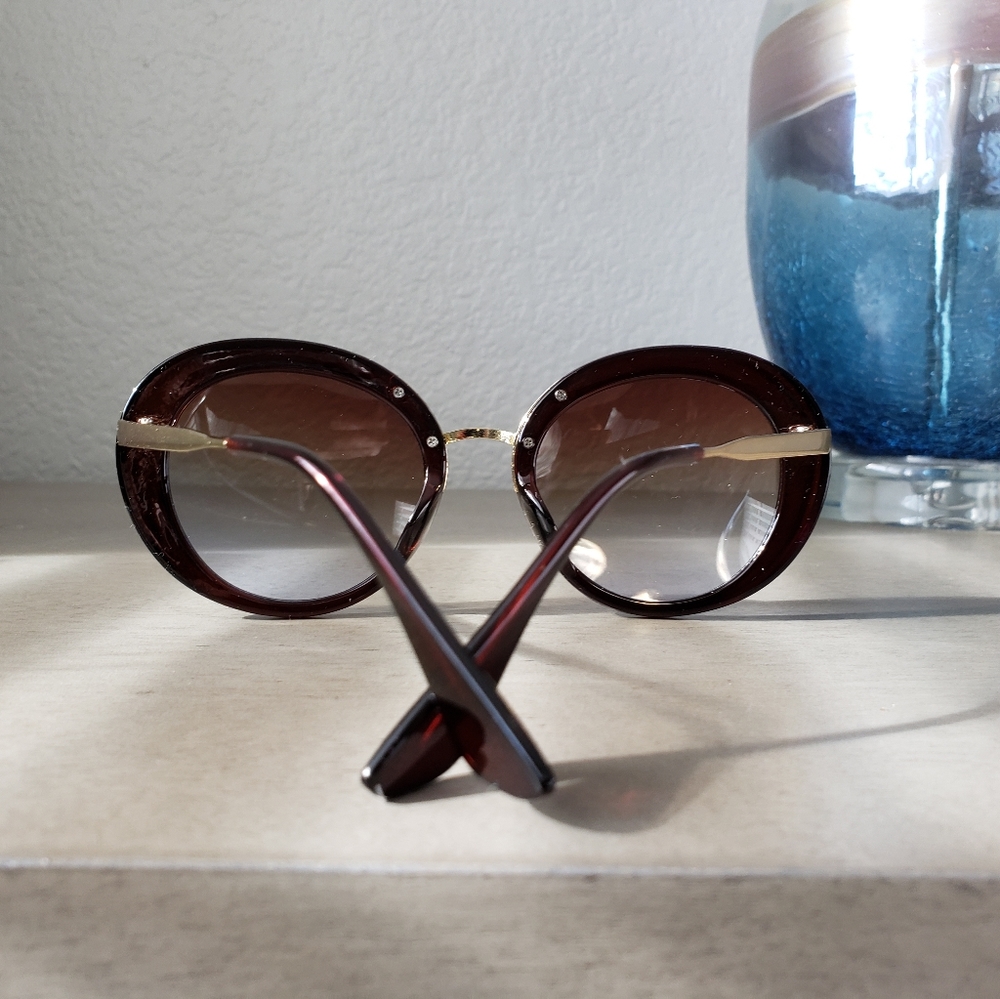 Sunglasses - Picture 3 of 3